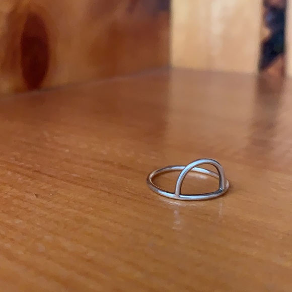 🌿 Another Feather Curve Ring - Picture 4 of 5